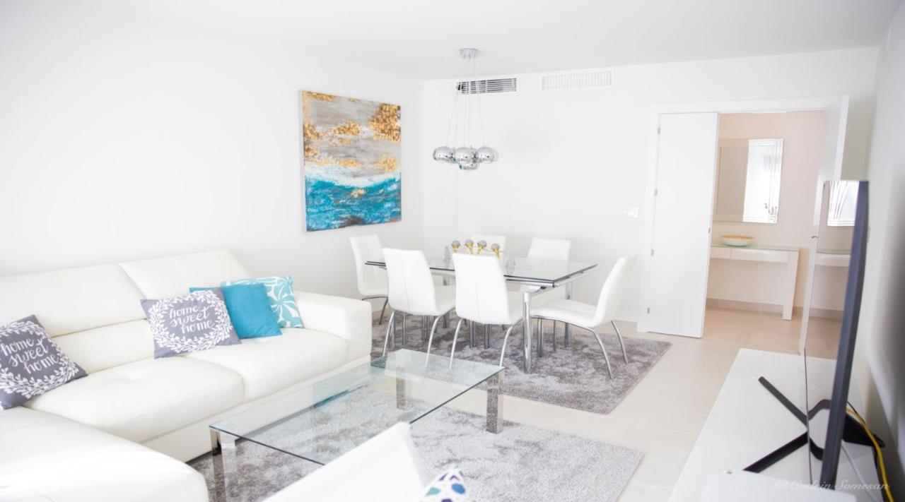 Lovely Apartment Centrally Located In Estepona Esterno foto