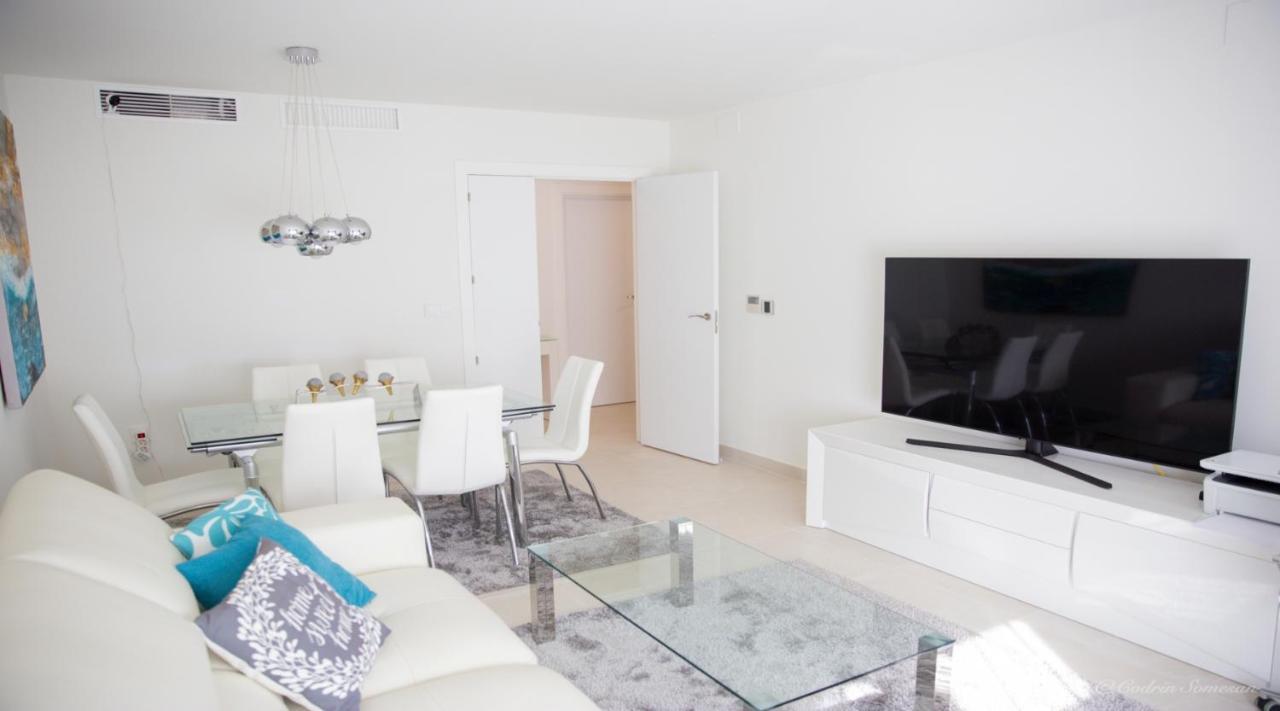 Lovely Apartment Centrally Located In Estepona Esterno foto