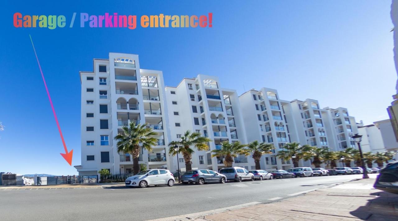 Lovely Apartment Centrally Located In Estepona Esterno foto