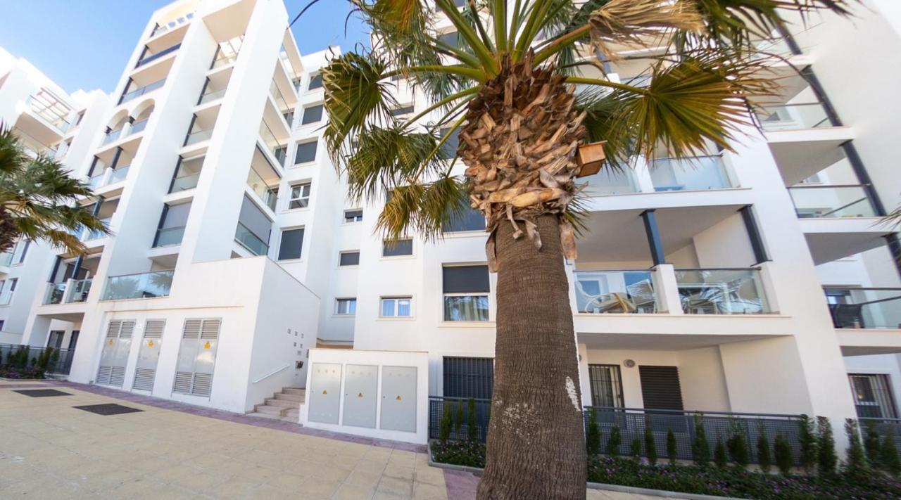 Lovely Apartment Centrally Located In Estepona Esterno foto