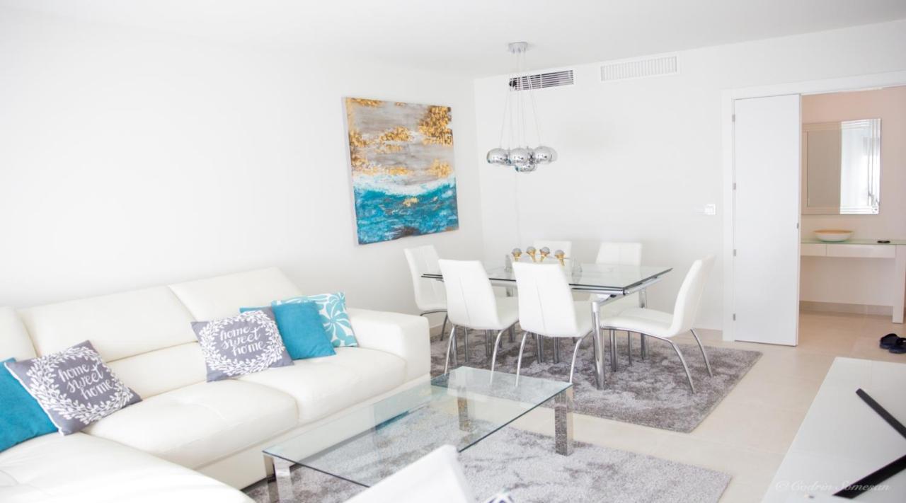 Lovely Apartment Centrally Located In Estepona Esterno foto